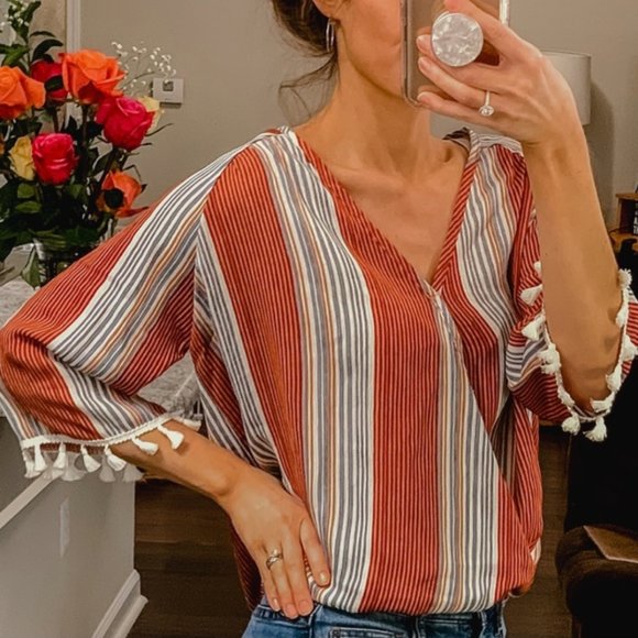 lavender field Tops - ❗️CLEARANCE❗️Lavender Field Striped V Neck Tassel